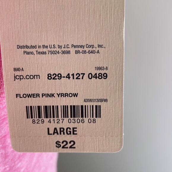 NWT pink T-shirt flowers in heart with keyhole opening on upper back size Large - Picture 5 of 9